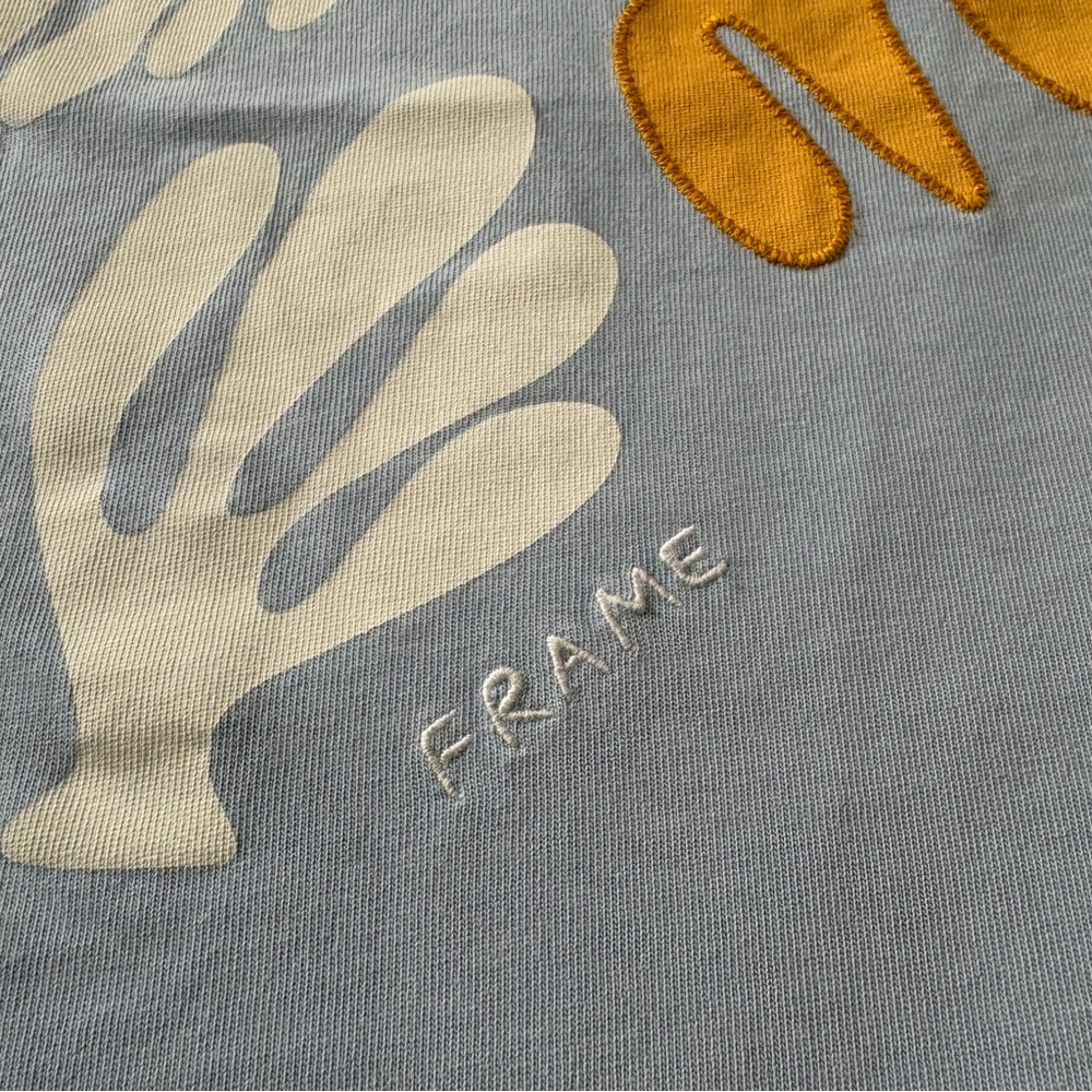 FRAME Graphic Tee Blue Abstract Logo | XS | EXCELLENT - Picture 2 of 8